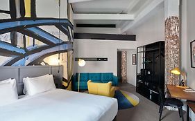 Hotel Woolstore 1888, Sydney - Handwritten Collection